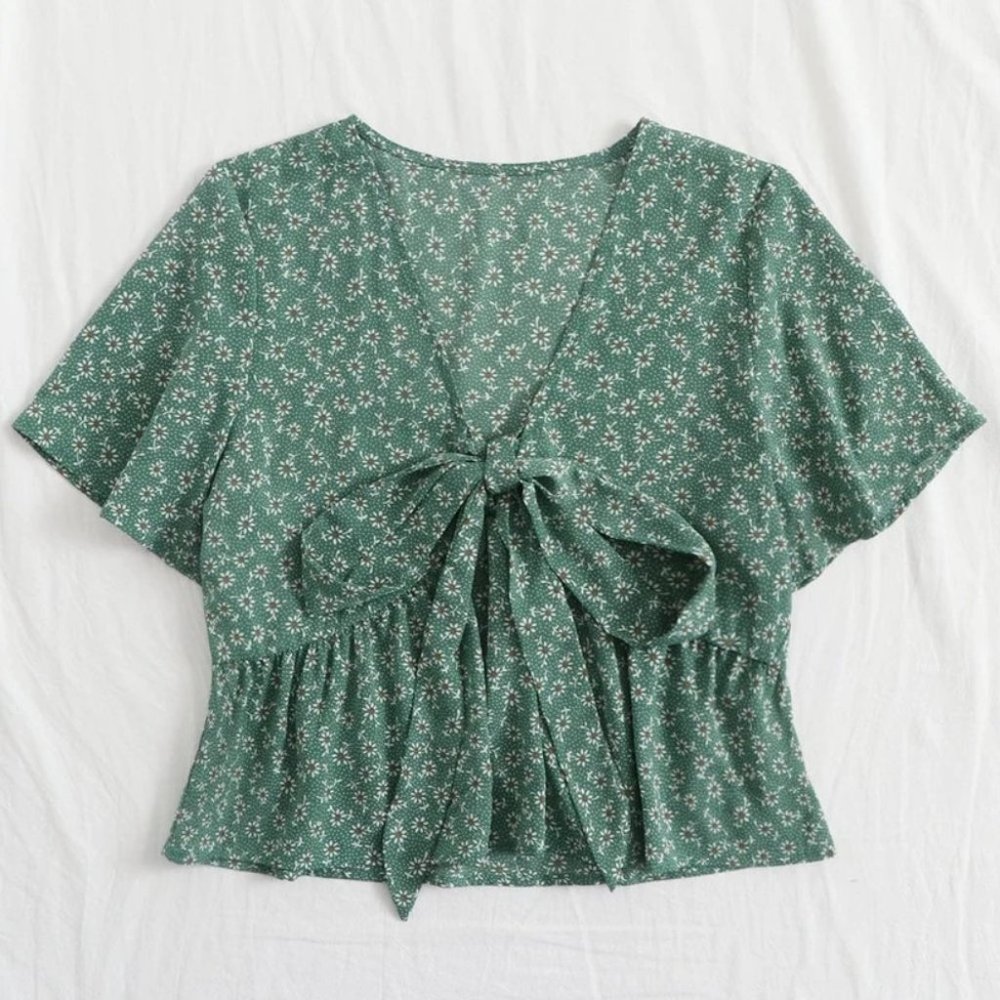Boho Floral print front tie babydoll peplum crop top green - Picture 3 of 7